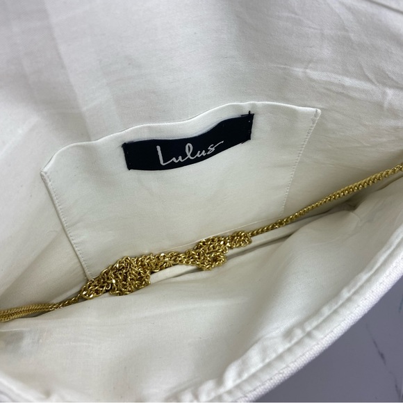 NWOT Lulus My Magic Moment White Pearl Clutch - Picture 10 of 10